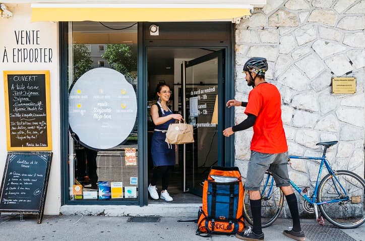 livraison fit par sicklo Service traiteur à Grenoble